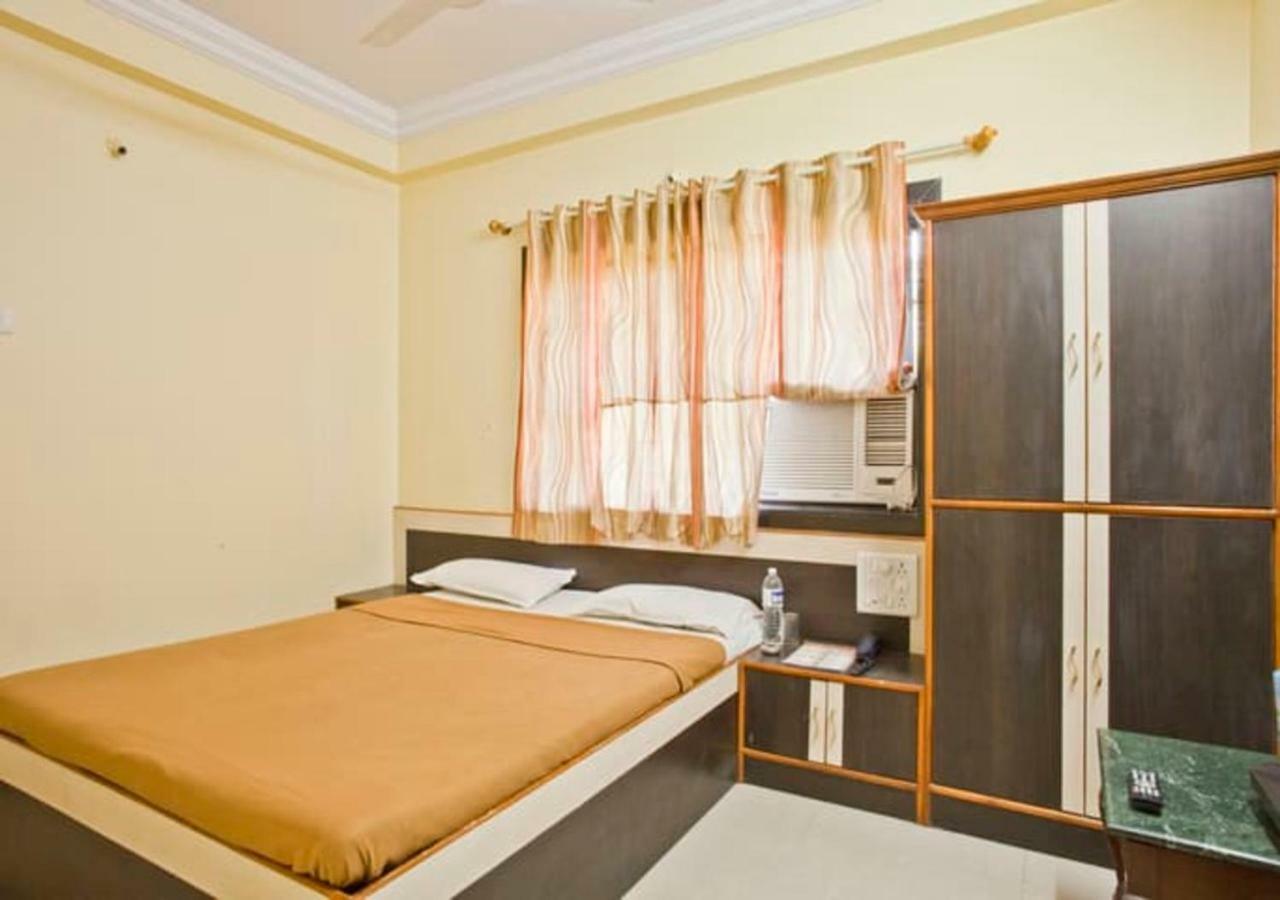 Hotel Sai Ganesh Shirdi Εξωτερικό φωτογραφία